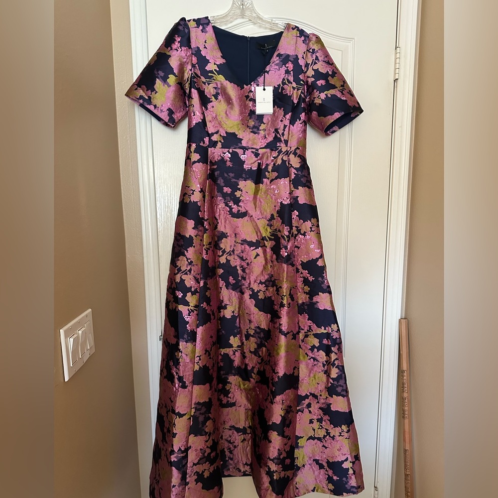 Abbey Glass Arden Gown, Small - Picture 6 of 7